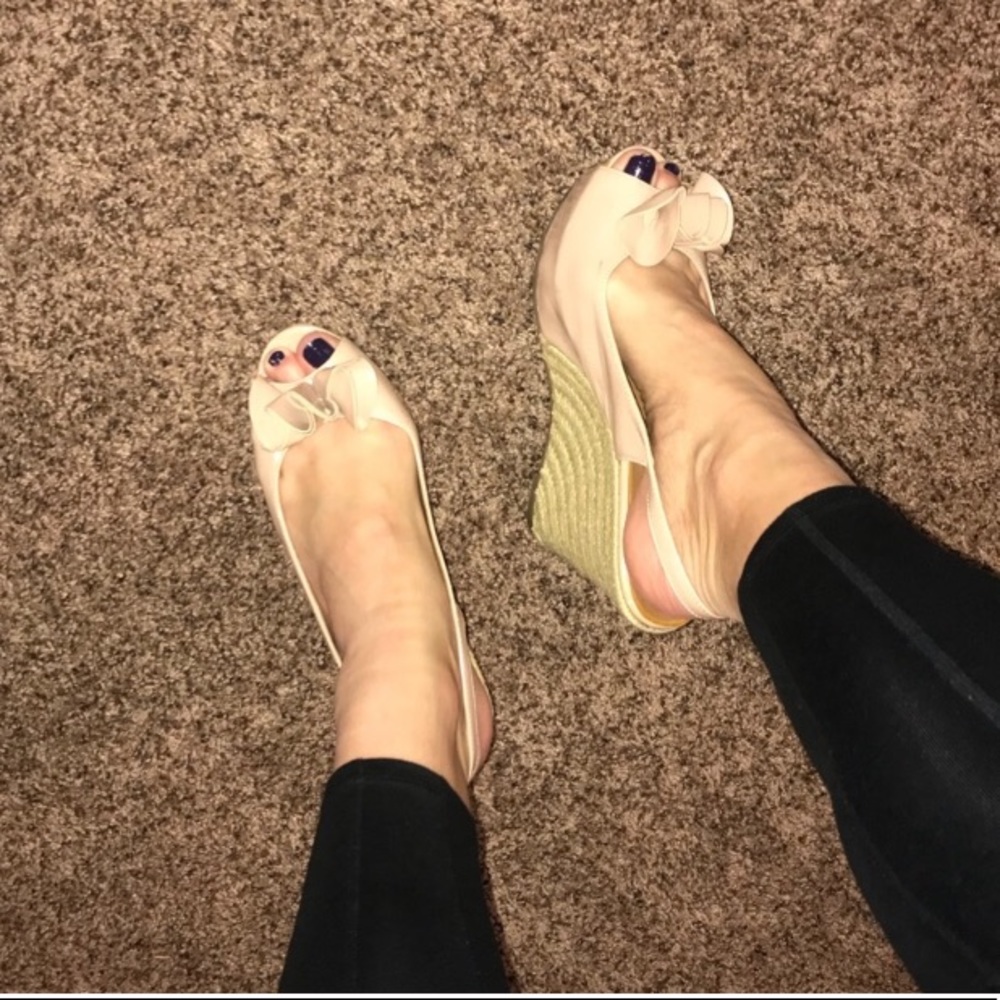Pink blush wedges